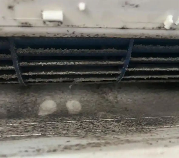 蓟州空调吹的风有股烧焦味是怎么回事